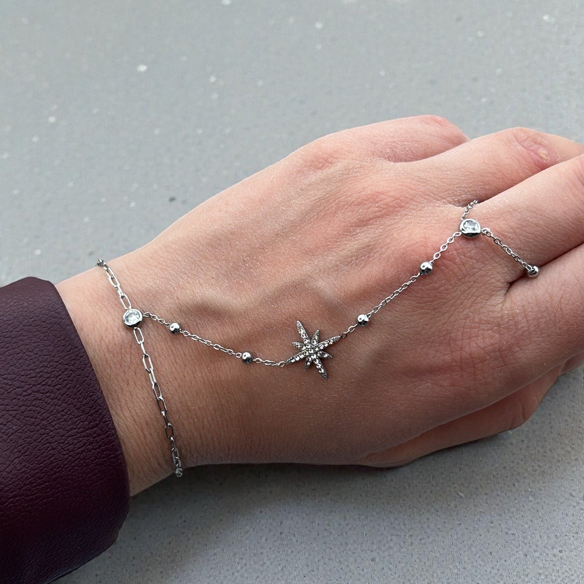 Élan Hand Chain